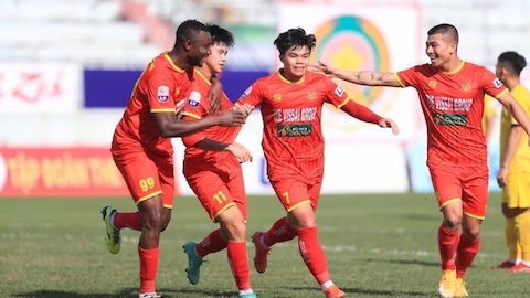 Vòng 20 giải hạng Nhất – LS 2022: Thắng Quảng Nam 2-0, CAND quay lại ngôi đầu!